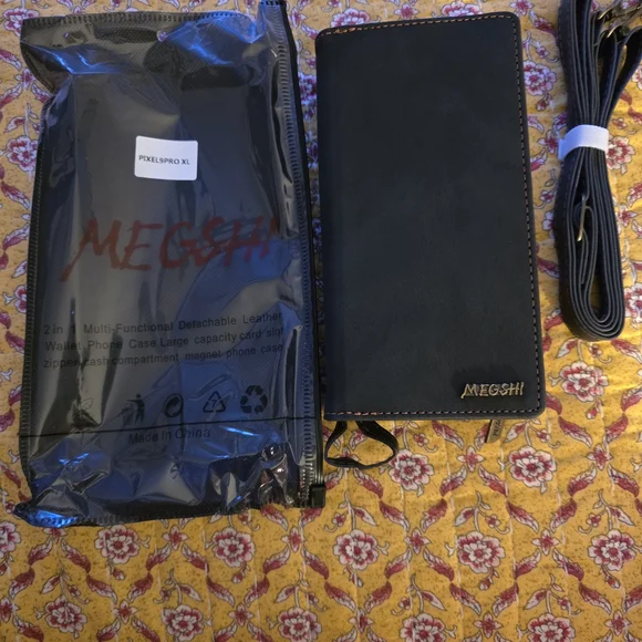 Google Pixel 9 Pro XL Wallet Case – Wristlet & Crossbody – Brand New - Picture 8 of 8